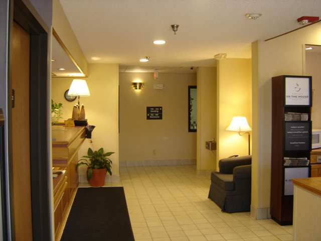 Quality Inn Texas City I-45 Interior photo